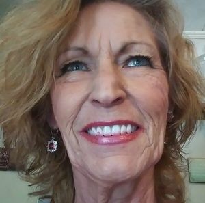 Meet your Posher, Leah